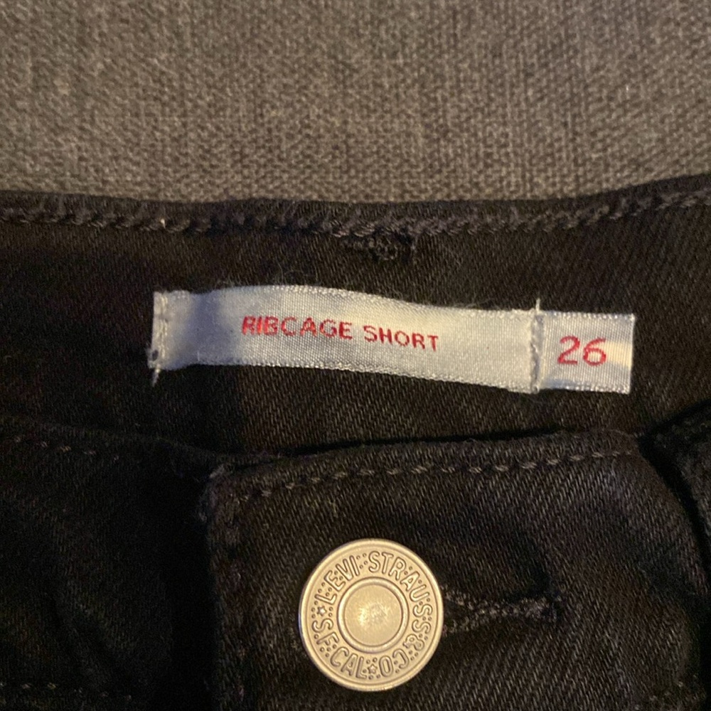 Levi's® Premium RIBCAGE WOMENS SHORTS. Sz 26 - Picture 3 of 8